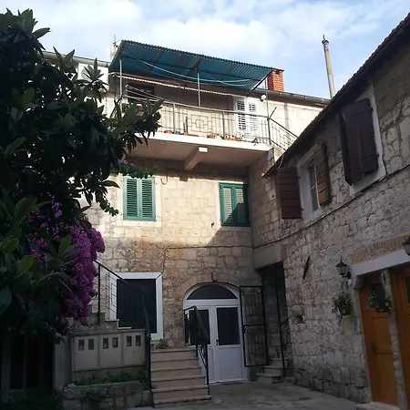 Margo Apartment Split